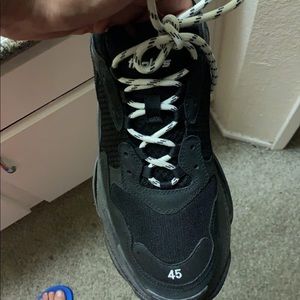 Balenciaga triple s